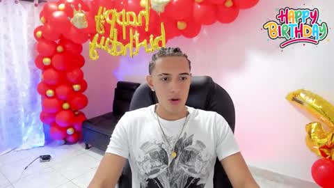 Snapshot of haydenn_boy chatting on 11.13.25 Hayen Boy online show from 11.13.25