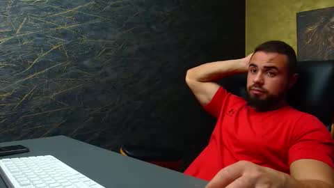 Snapshot of hayeswood chatting on 11.09.25 HayesWood online show from 11.09.25