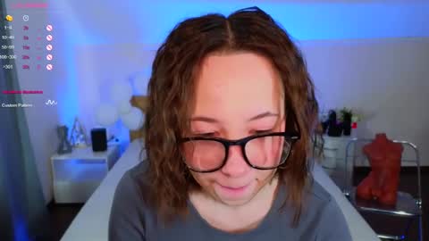 Hayle online show from 03.08.25