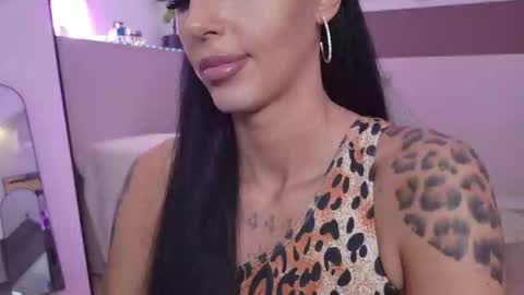 Snapshot of hayleybabe4 chatting on 02.10.26 Hayley online show from 02.10.26