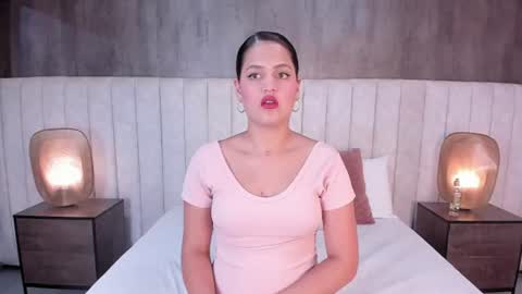 Snapshot of hayli_monroee chatting on 07.25.26 Hayli online show from 07.25.26