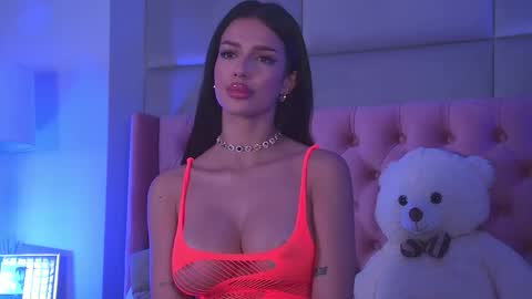 Snapshot of hayliemilf chatting on 10.11.25 Haylie online show from 10.11.25