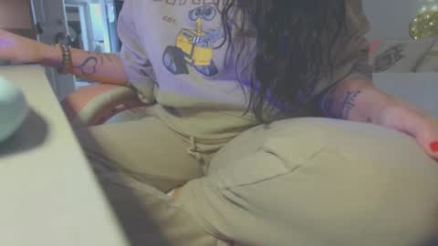 Snapshot of hazel_lyn222 chatting on 02.27.25 Hazel online show from 02.27.25