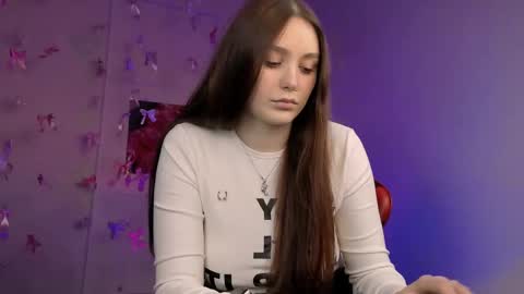Hazel online show from 05.01.26