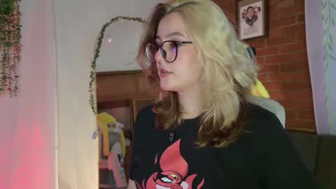 Hazel Brown online show from 03.01.26