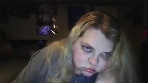 Snapshot of hazeleyez97 chatting on 09.17.25 Hazeleyez97 online show from 09.17.25