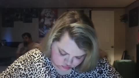 Snapshot of hazeleyez97 chatting on 09.17.25 Hazeleyez97 online show from 09.17.25