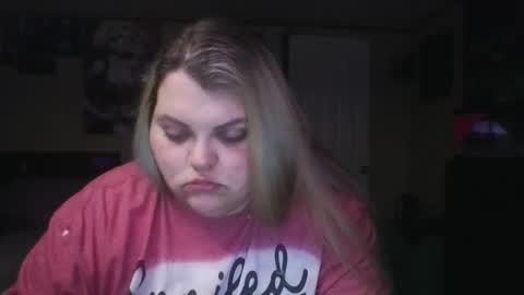 Snapshot of hazeleyez97 chatting on 09.18.25 Hazeleyez97 online show from 09.18.25