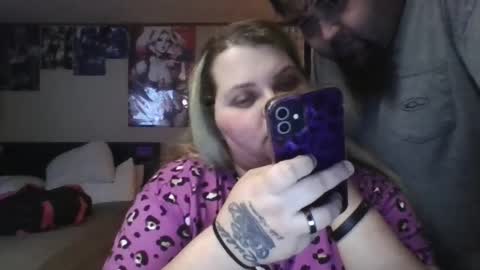 Snapshot of hazeleyez97 chatting on 09.19.25 Hazeleyez97 online show from 09.19.25