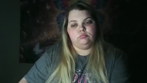 Snapshot of hazeleyez97 chatting on 10.28.25 Hazeleyez97 online show from 10.28.25