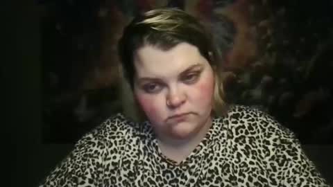 Snapshot of hazeleyez97 chatting on 11.08.25 Hazeleyez97 online show from 11.08.25