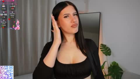 hazelhayees online show from 03.14.26