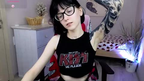 hazeltompson online show from 11.29.25