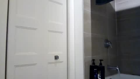 hdrsh08 online show from 02.28.25