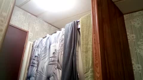 Snapshot of headshop_ chatting on 01.13.25 Cloudznpointzsex online show from 01.13.25