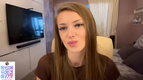 Mona online show from 11.27.25