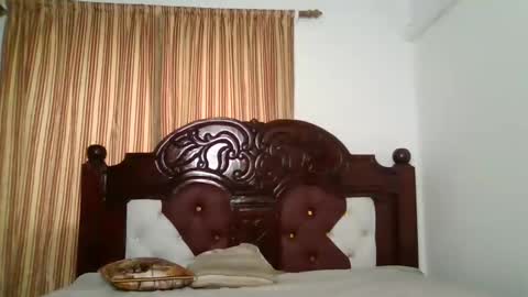 heart_star online show from 01.24.25