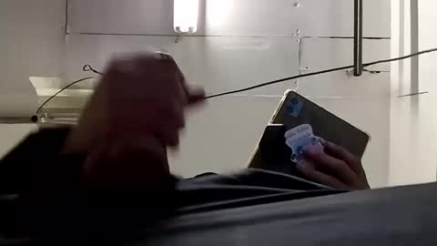 Snapshot of hearthero3 chatting on 10.12.25 Dejesus online show from 10.12.25