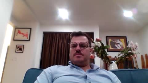 Snapshot of heartofadog604 chatting on 10.28.25 MT online show from 10.28.25