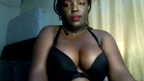 Snapshot of heaven_122 chatting on 10.27.25 Angel  online show from 10.27.25