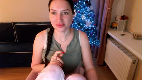 Snapshot of heaven_chloe chatting on 01.23.25 Heaven girl online show from 01.23.25