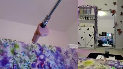 Snapshot of heaveniabb chatting on 09.30.25 Helen online show from 09.30.25