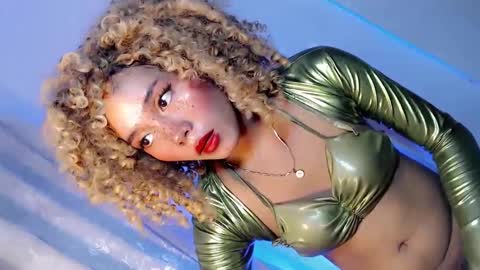 Snapshot of heavenly_abby chatting on 03.10.25 heavenly_abby online show from 03.10.25