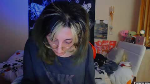 Snapshot of heavenlycreature chatting on 04.21.26 Diana online show from 04.21.26