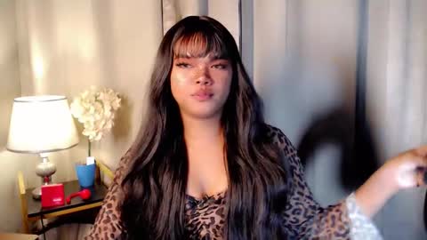 Snapshot of heavenlysexkendal chatting on 12.14.25 KENDAL online show from 12.14.25