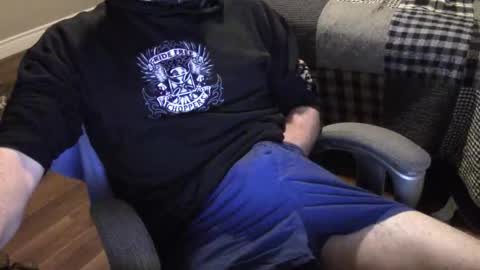 Snapshot of heavilyhung chatting on 03.25.26 John online show from 03.25.26