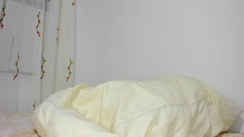 Snapshot of hebenix chatting on 01.22.25 Alejandra online show from 01.22.25