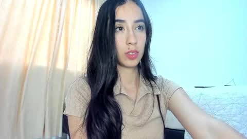 Snapshot of hebenix chatting on 03.02.25 Alejandra online show from 03.02.25