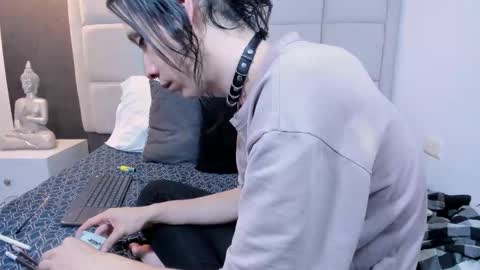 Keira Hecate online show from 02.12.25