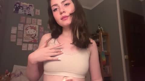 Snapshot of hedwiggrossberg chatting on 12.13.25 Sarah online show from 12.13.25