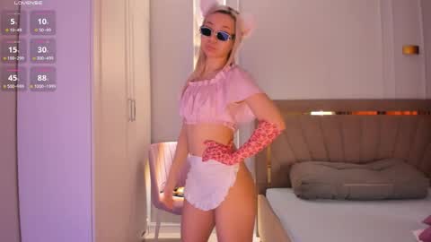 Call me Mia online show from 04.21.26