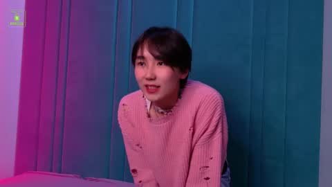 HEEJIN online show from 09.28.25