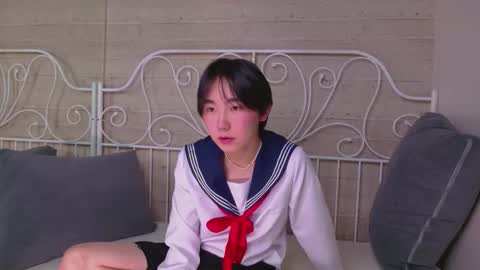 HEEJIN online show from 10.30.25