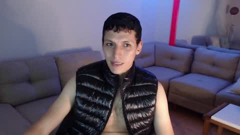 Snapshot of hefesto_69 chatting on 12.27.24 hefesto_69 online show from 12.27.24