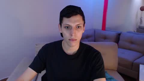 Snapshot of hefesto_69 chatting on 02.15.25 hefesto_69 online show from 02.15.25