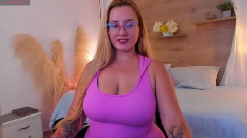 ANTARA REY online show from 09.10.25