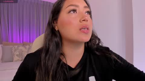 Snapshot of heidy_jhons chatting on 03.05.25 Heidy online show from 03.05.25