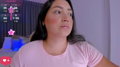 Snapshot of heidy_jhons chatting on 03.07.25 Heidy online show from 03.07.25