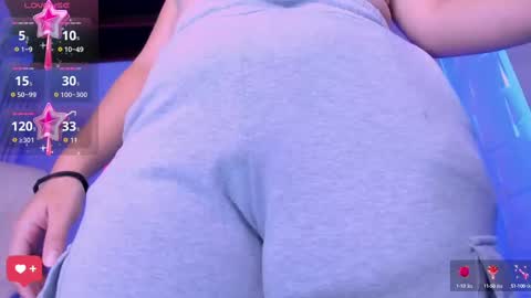 Snapshot of heidy_jhons chatting on 09.12.25 Heidy online show from 09.12.25