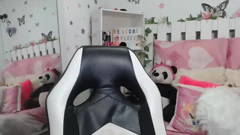 hella online show from 12.23.25