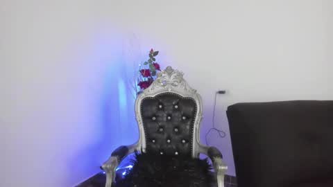 Hela   Independent model online show from 01.18.25