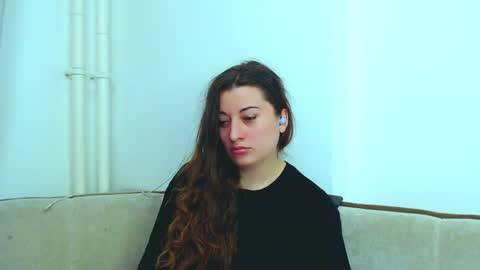 helen_adams_ online show from 01.10.25