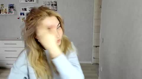 Snapshot of helen_angel_girl chatting on 02.16.26 Helen sven online show from 02.16.26