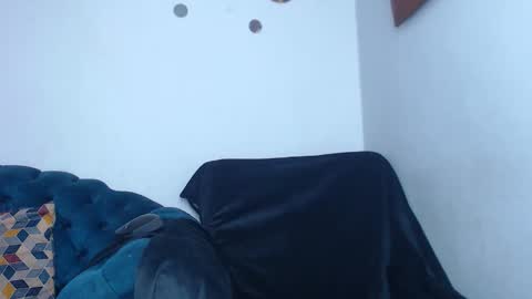 Snapshot of helen_lya chatting on 10.29.25 Helen online show from 10.29.25