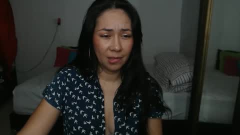 Snapshot of helen_lya chatting on 06.05.26 Helen online show from 06.05.26
