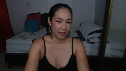 Snapshot of helen_lya chatting on 07.16.26 Helen online show from 07.16.26